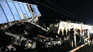 Mysore-Darbhanga-Express-Train-Accident-18-Trains-Cancelled