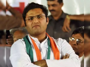 after-campaigning-for-bjp-ashok-tanwar-joins-congress-at-rahul-gandhis-rally-before-haryana-elections