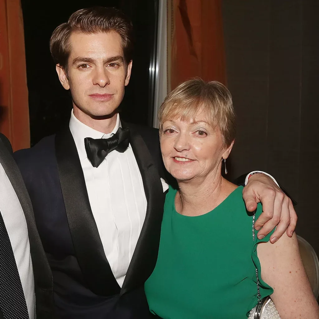 andrew-garfield-mother-ca17772be9214263b5028d964ab68175