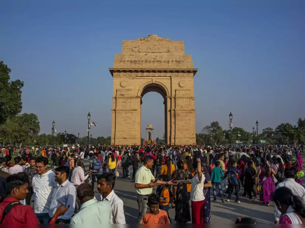 central-govt-to-begin-census-from-2025-says-report