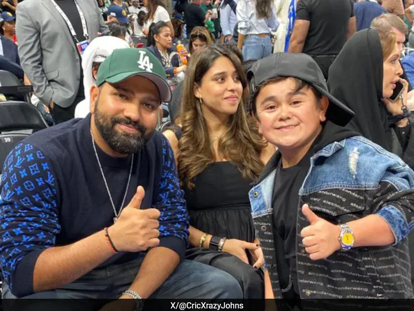 e2o4adb8_rohit-sharma-and-ritika-sajdeh_625x300_05_October_24
